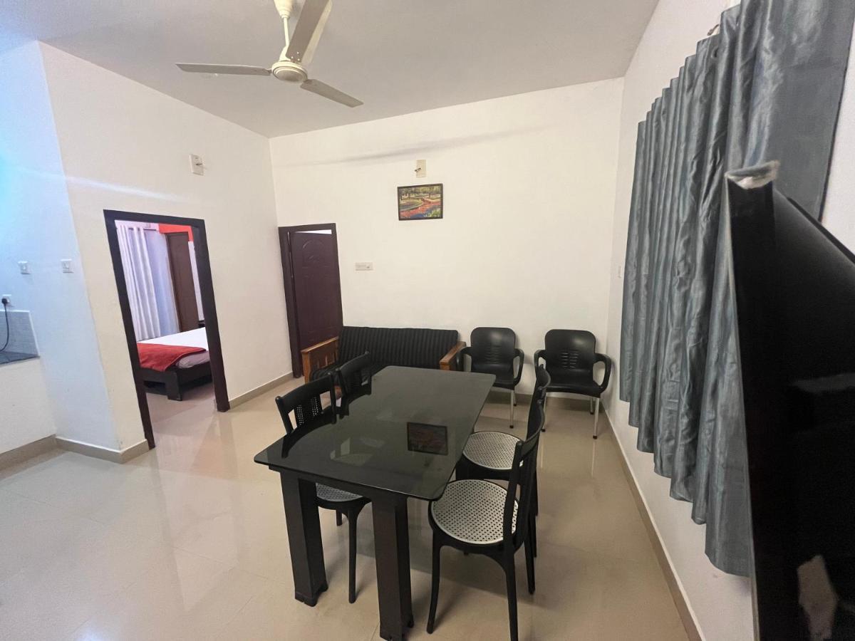 Moss Adams Inn Vagamon Extérieur photo